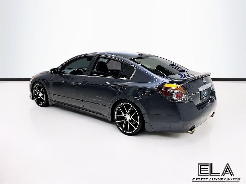 2012 Nissan Altima 4dr Sedan V6 CVT 3.5 SR - 22982127 - 5