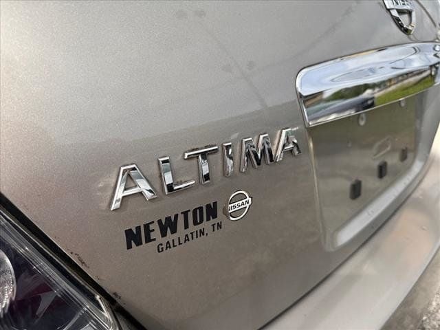 2012 Nissan Altima Base Trim - 22399304 - 23