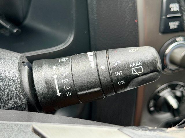 2012 Nissan Armada 4WD 4dr Platinum - 23018671 - 44