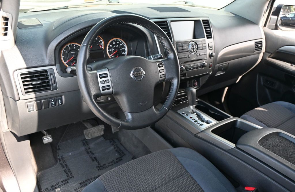 Nissan Armada photo 9