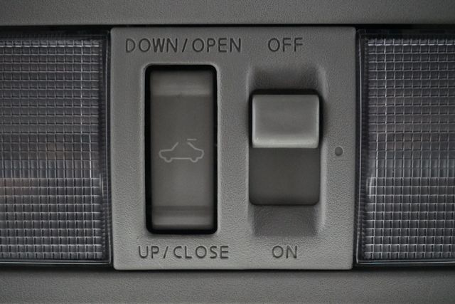 2012 Nissan Frontier 2WD Crew Cab SWB Automatic SL - 22925424 - 20