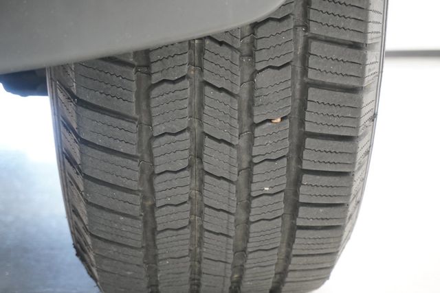 2012 Nissan Frontier 2WD Crew Cab SWB Automatic SL - 22925424 - 26