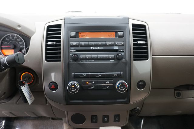 2012 Nissan Frontier 2WD Crew Cab SWB Automatic SL - 23006096 - 15