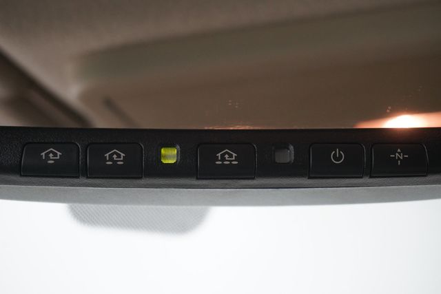 2012 Nissan Frontier 2WD Crew Cab SWB Automatic SL - 23006096 - 18