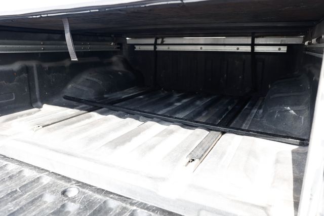 2012 Nissan Frontier 2WD Crew Cab SWB Automatic SL - 22972677 - 25