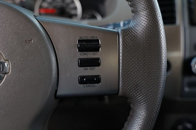 2012 Nissan Frontier 2WD Crew Cab SWB Automatic SL - 22972677 - 28