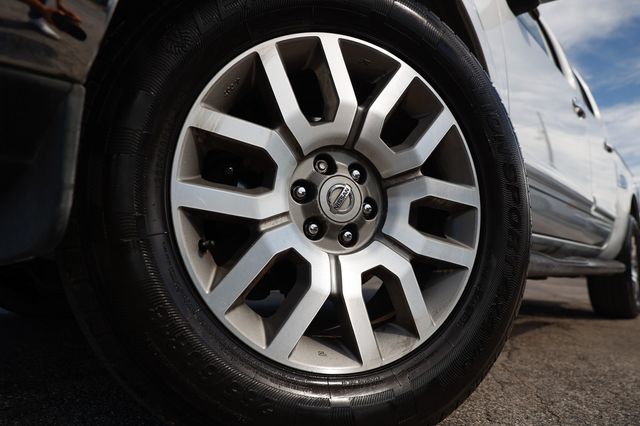 2012 Nissan Frontier 2WD Crew Cab SWB Automatic SL - 22972677 - 31