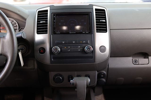 2012 Nissan Frontier 2WD Crew Cab SWB Automatic SL - 22972677 - 36