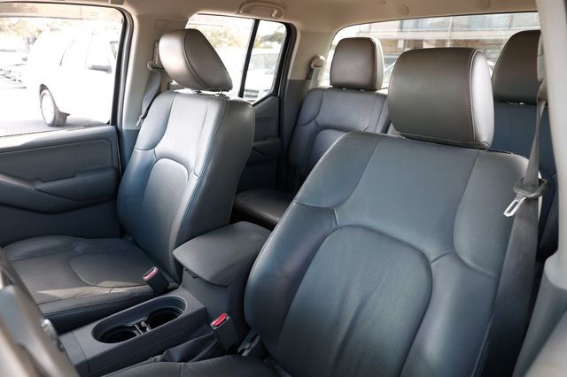 2012 Nissan Frontier 2WD Crew Cab SWB Automatic SL - 22972677 - 8