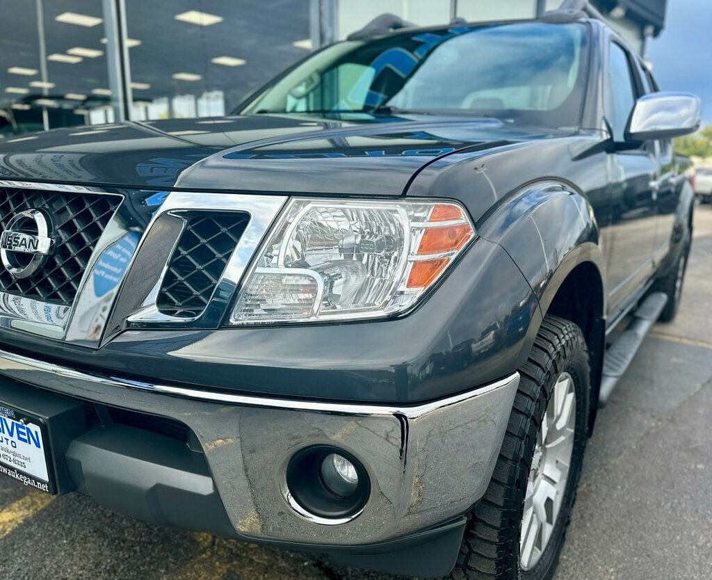 2012 Nissan Frontier 4WD Crew Cab LWB Automatic SV - 22563153 - 11