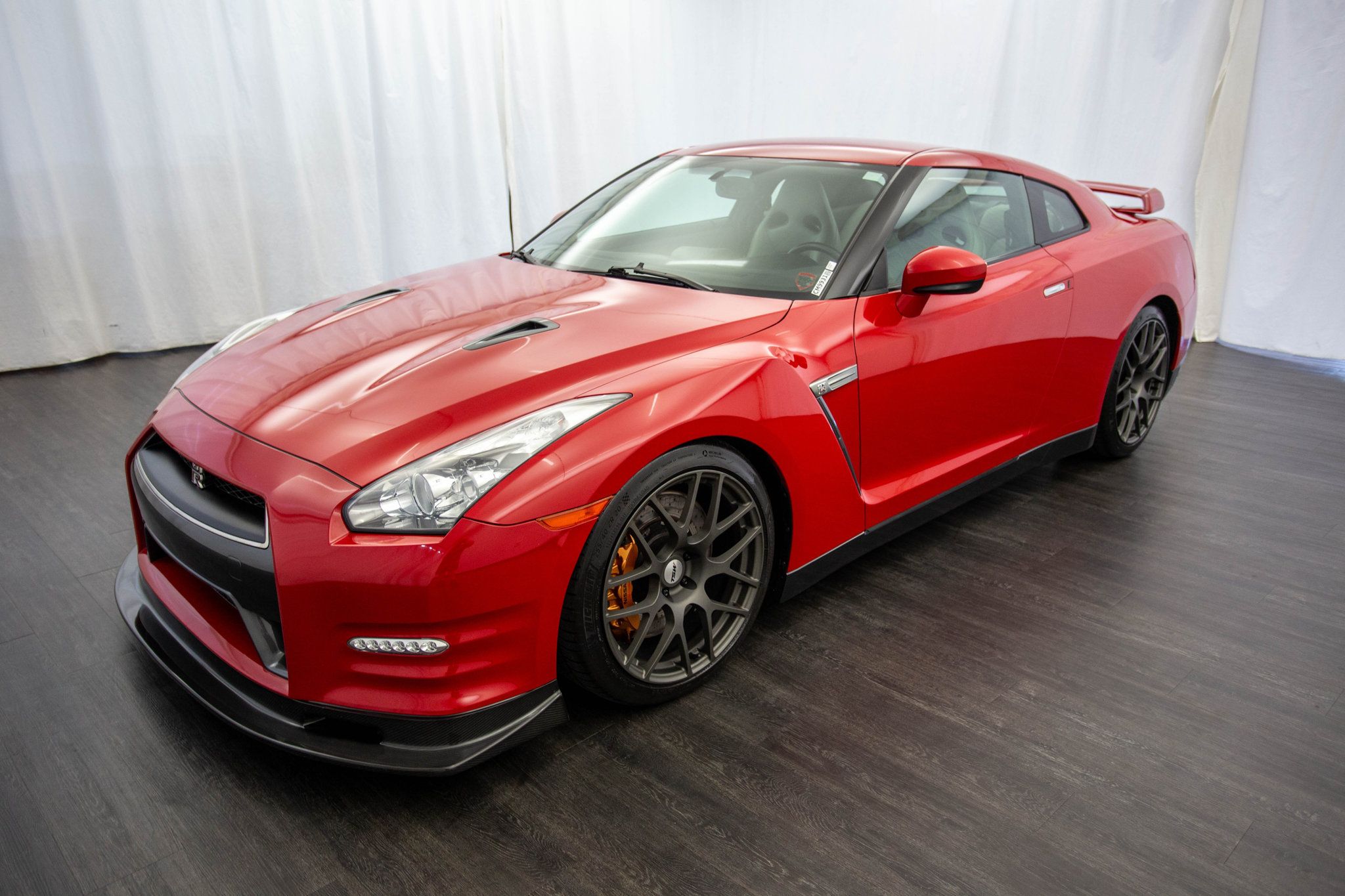 2012 Nissan GT-R Premium photo 4