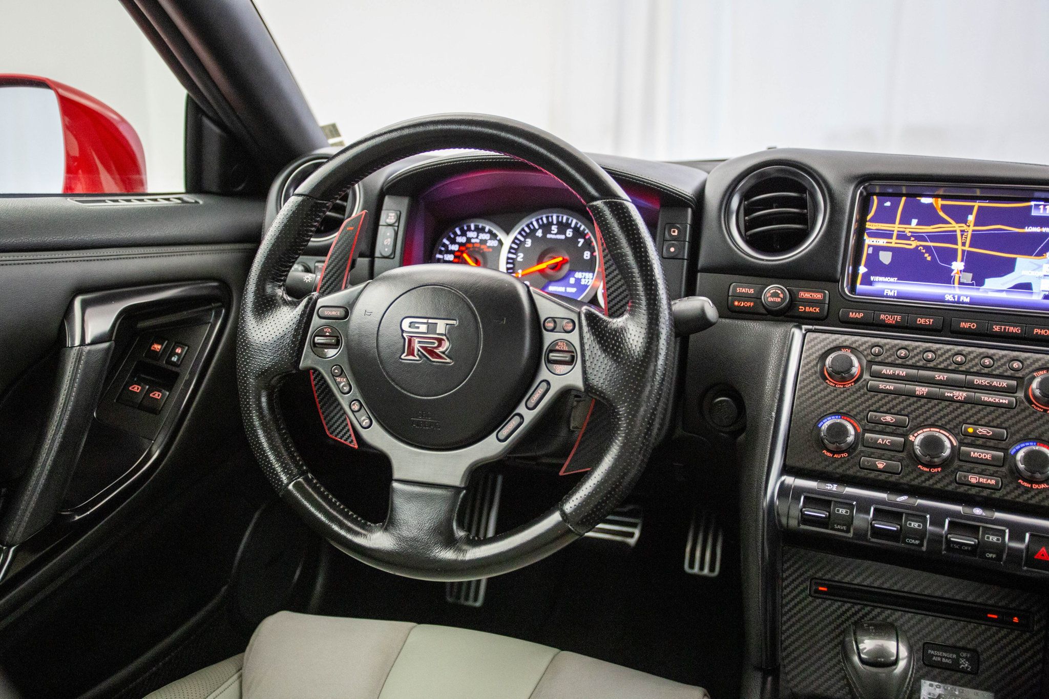 2012 Nissan GT-R Premium photo 5