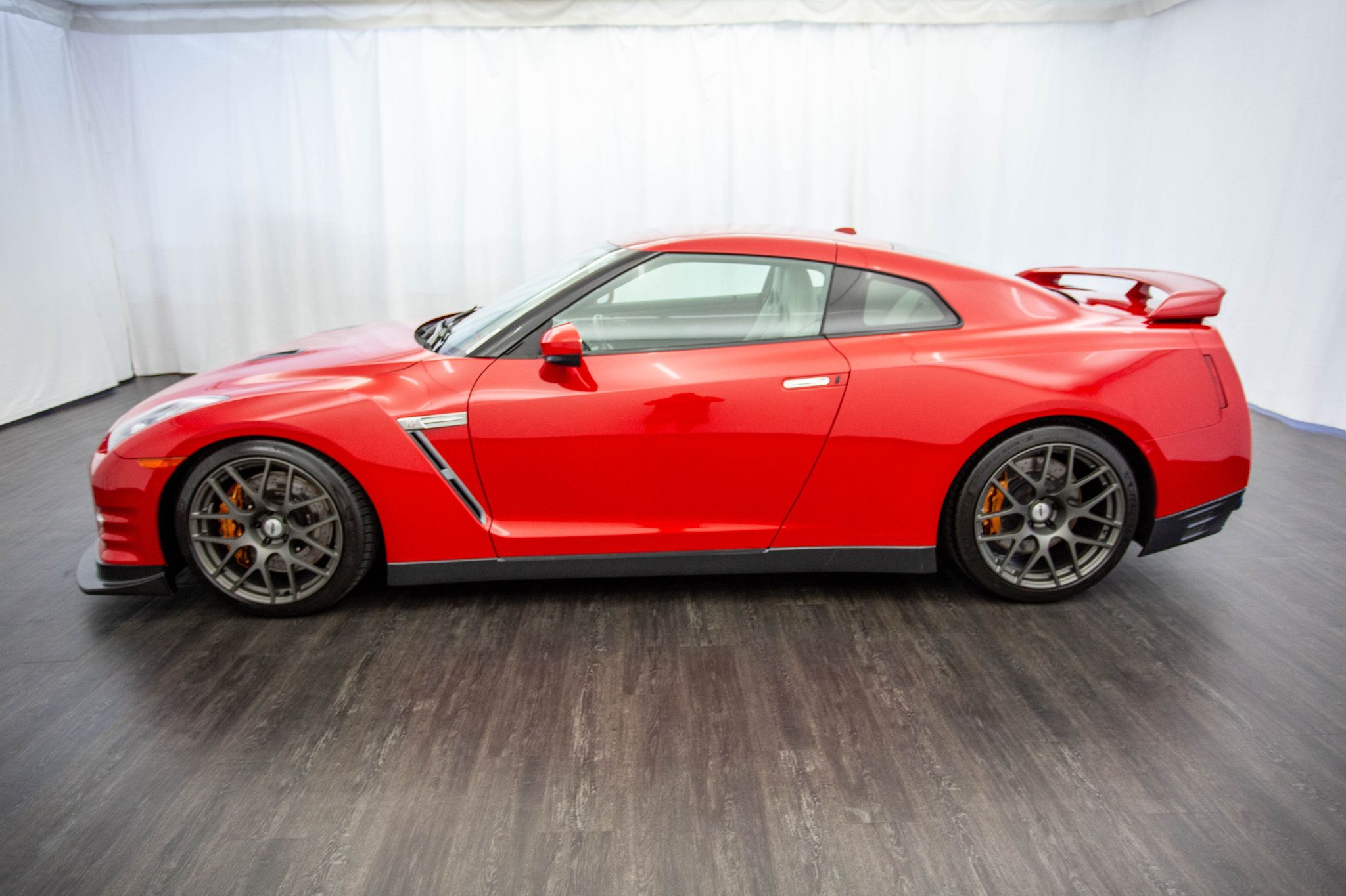 2012 Nissan GT-R Premium photo 8