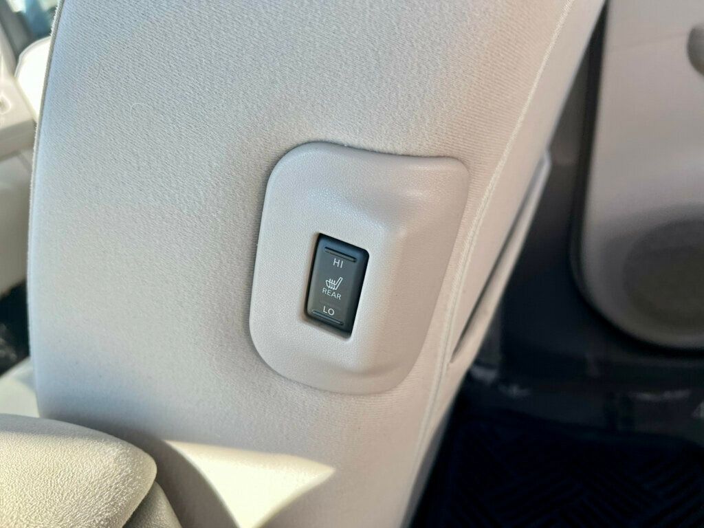 2012 Nissan Leaf  - 23002200 - 15