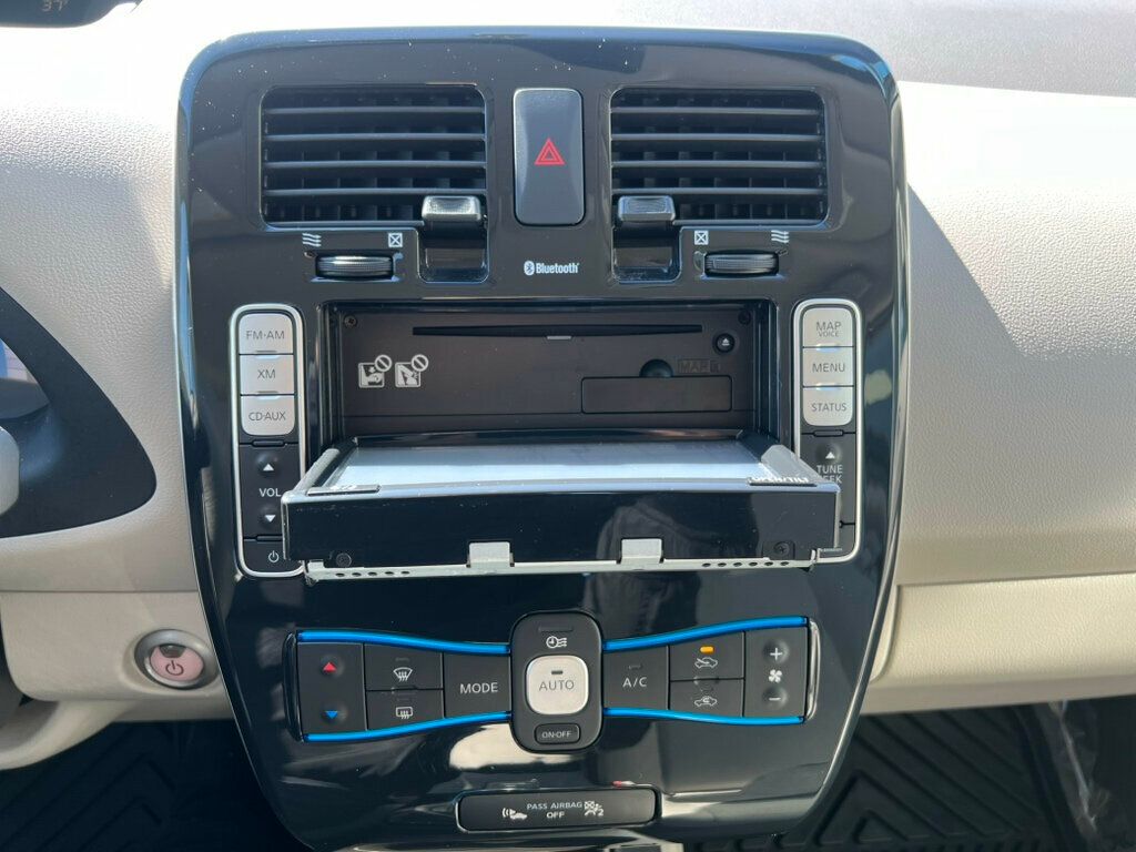 2012 Nissan Leaf 4dr Hatchback SL - 23002200 - 27