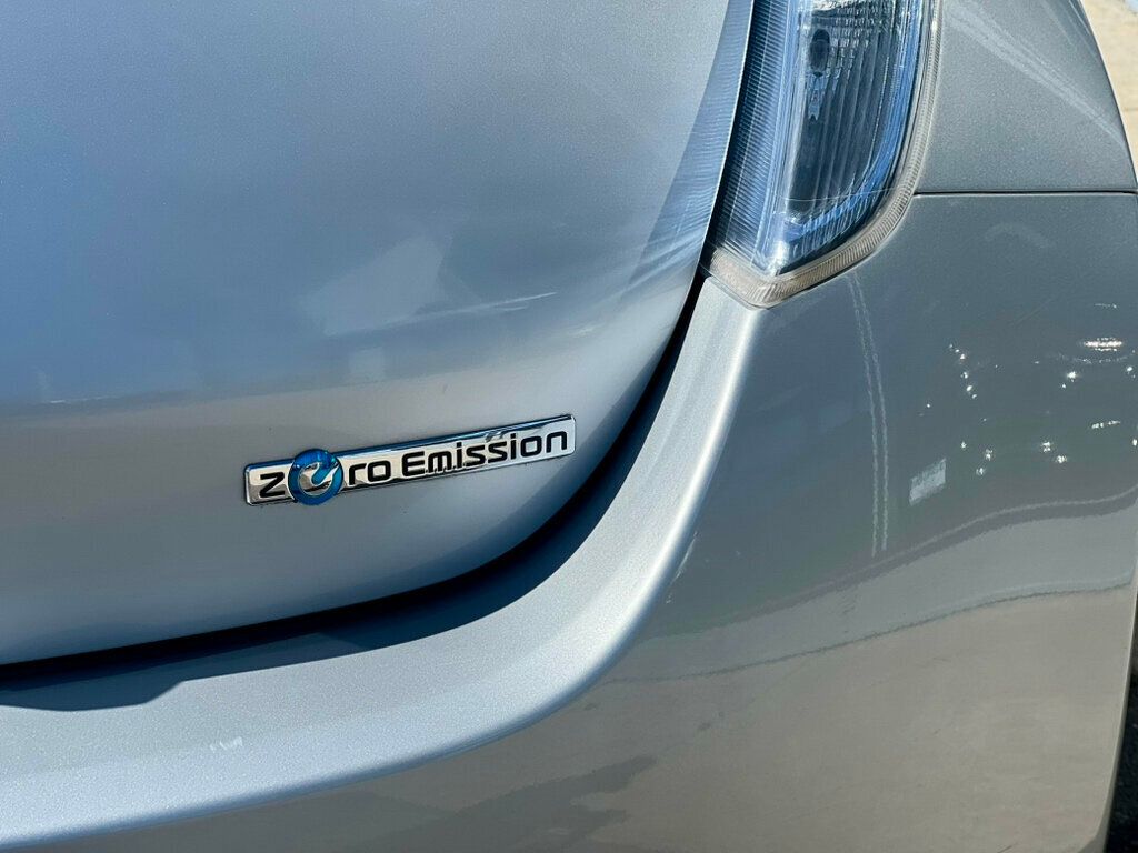 2012 Nissan Leaf 4dr Hatchback SL - 23002200 - 8