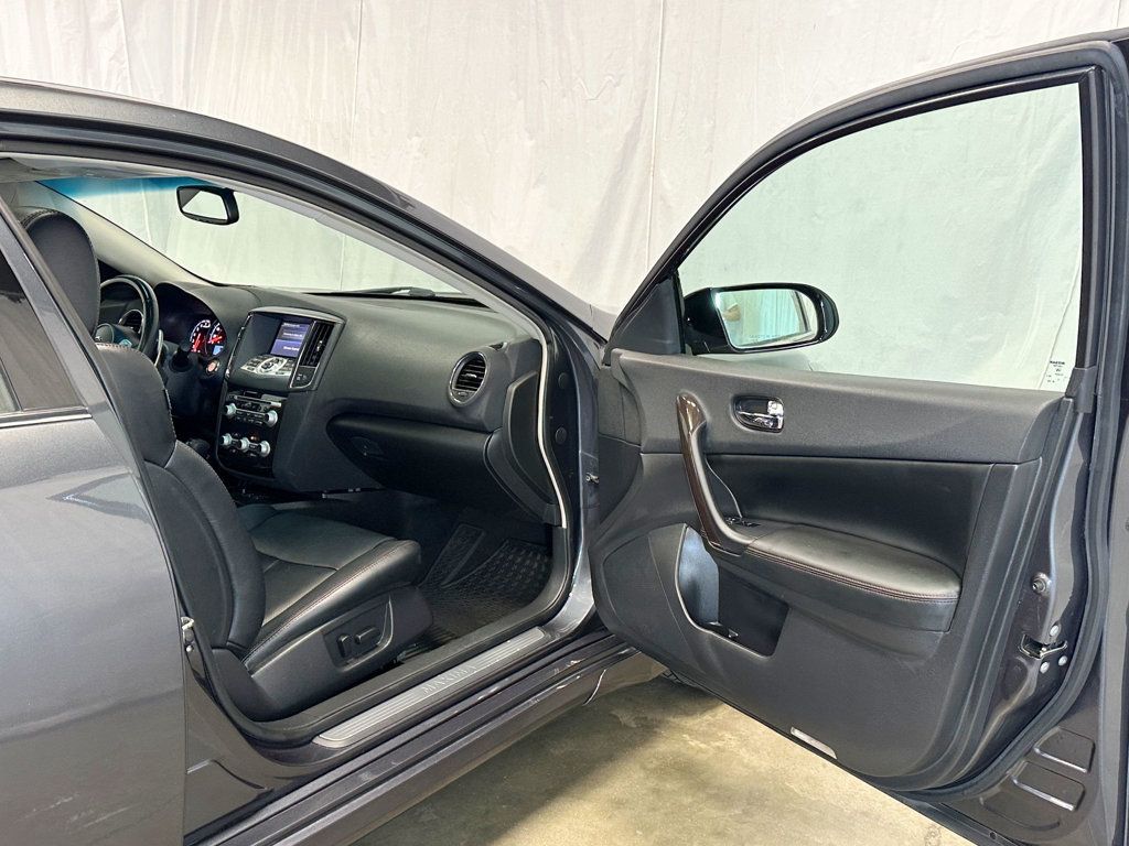 2012 Nissan Maxima 4dr Sedan V6 CVT 3.5 SV - 23091481 - 16
