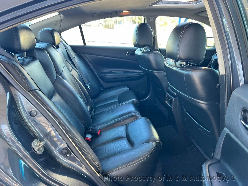 2012 Nissan Maxima SV Sport photo 13