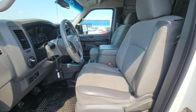 2012 Nissan NV High Roof 2500 V6 S - 23006432 - 4