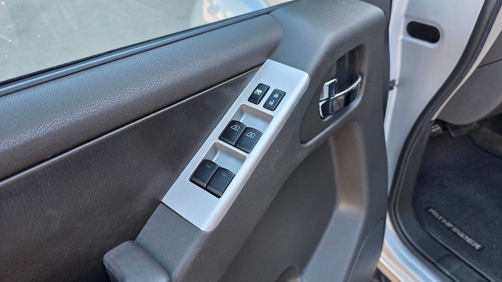 2012 Nissan Pathfinder  - 22987486 - 17