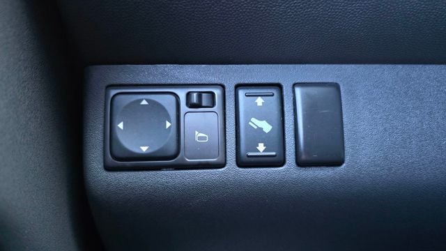 2012 Nissan Pathfinder  - 22987486 - 32