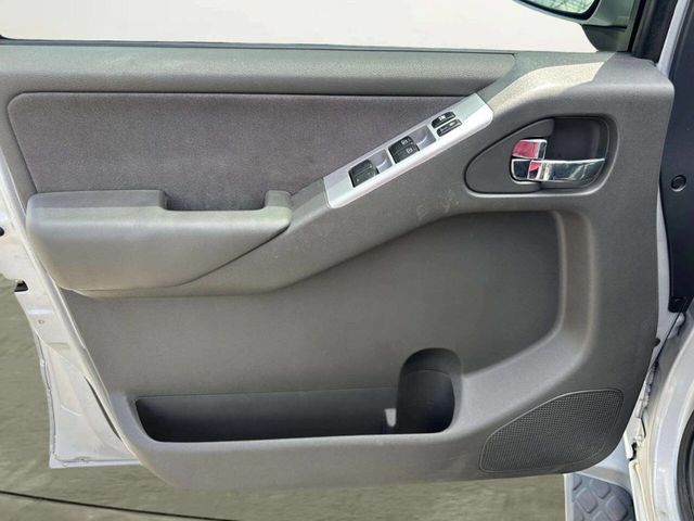 2012 Nissan Pathfinder 4WD 4dr V6 Silver Edition - 23041910 - 11