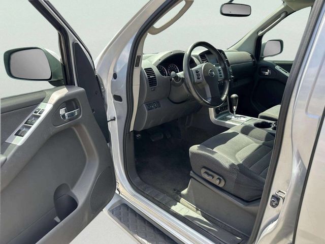 2012 Nissan Pathfinder 4WD 4dr V6 Silver Edition - 23041910 - 12