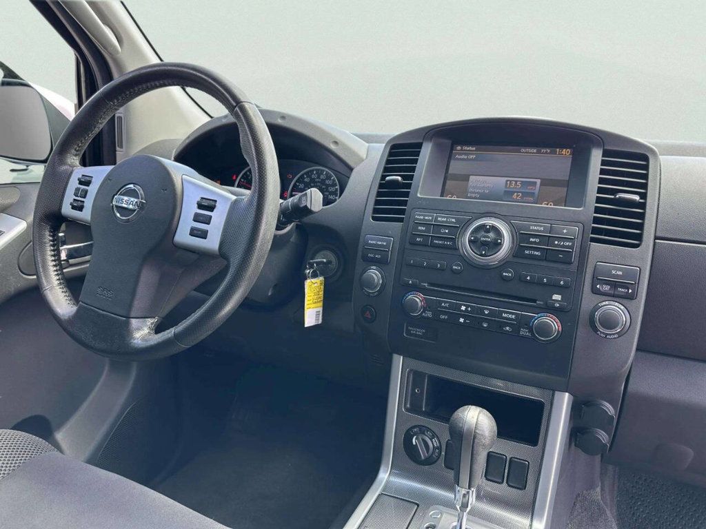 2012 Nissan Pathfinder 4WD 4dr V6 Silver Edition - 23041910 - 21