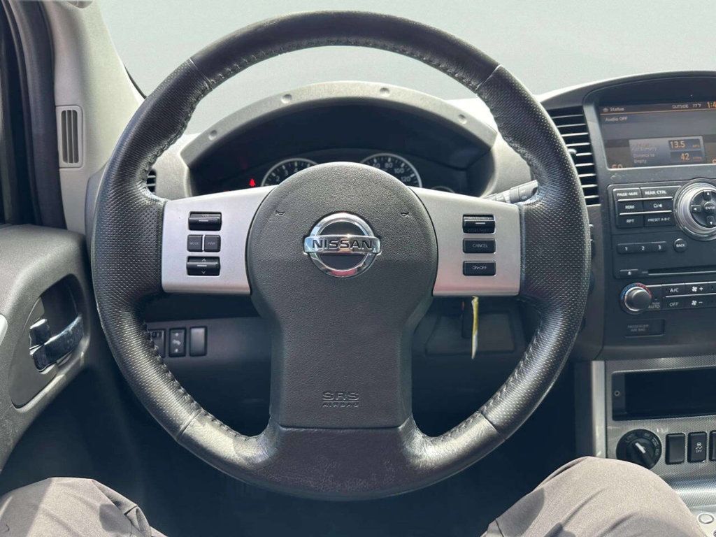 2012 Nissan Pathfinder 4WD 4dr V6 Silver Edition - 23041910 - 22