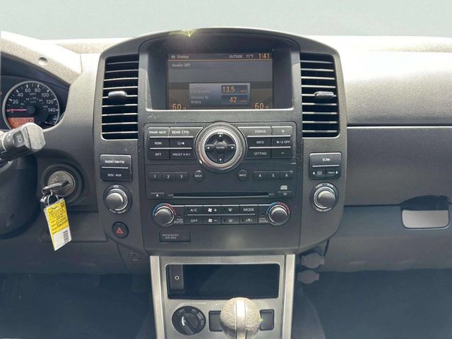 2012 Nissan Pathfinder 4WD 4dr V6 Silver Edition - 23041910 - 26