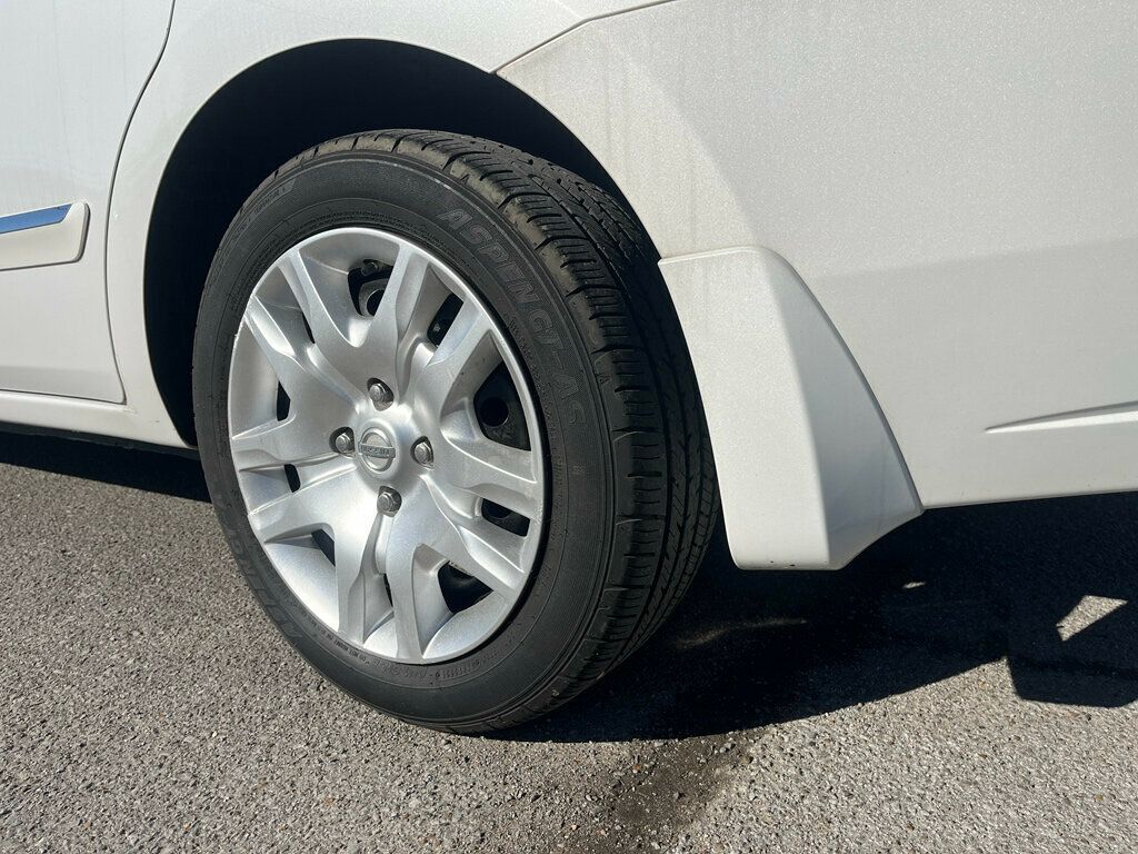 2012 Nissan Sentra 4dr Sedan I4 CVT 2.0 - 22973025 - 8