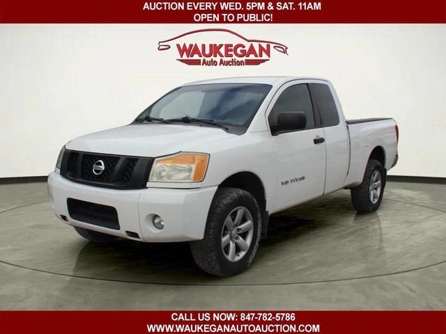 2012 Nissan Titan 4WD King Cab SWB S - 22980655 - 0