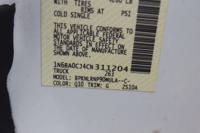 2012 Nissan Titan 4WD King Cab SWB S - 22980655 - 9