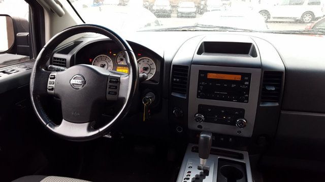 2012 Nissan Titan PRO-4X Crew Cab 4WD - 18237845 - 11