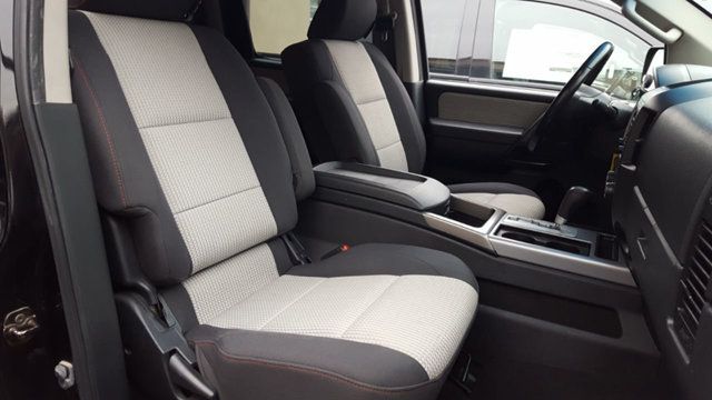 2012 Nissan Titan PRO-4X Crew Cab 4WD - 18237845 - 13