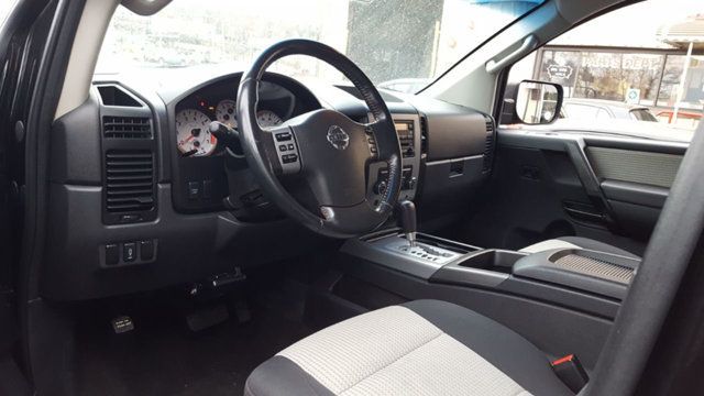 2012 Nissan Titan PRO-4X Crew Cab 4WD - 18237845 - 16