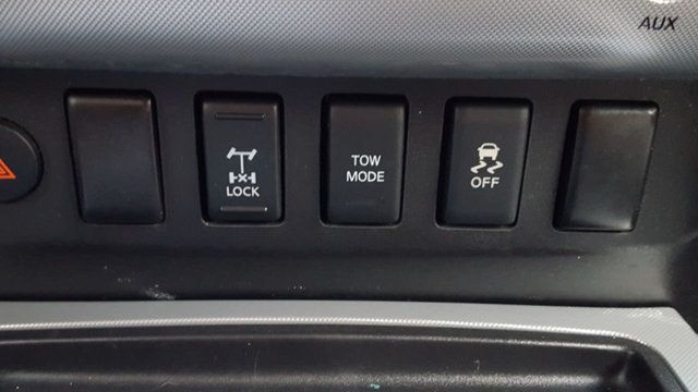 2012 Nissan Titan PRO-4X Crew Cab 4WD - 18237845 - 23