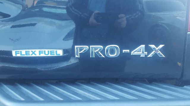 2012 Nissan Titan PRO-4X Crew Cab 4WD - 18237845 - 8