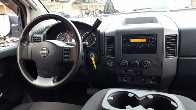 2012 Nissan Titan S Crew Cab 4WD - 18237850 - 7
