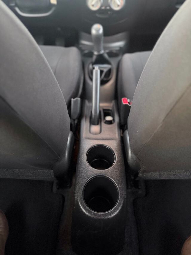 2012 Nissan Versa 4dr Sedan CVT 1.6 SV - 22925084 - 15