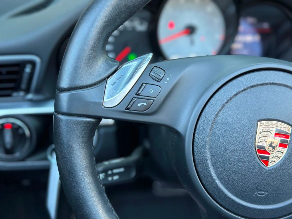 2012 Porsche 911 S photo 16