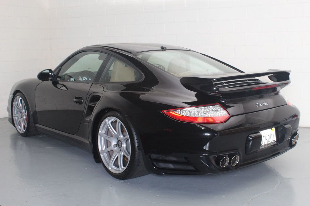 2012 Porsche 911 Turbo photo 2