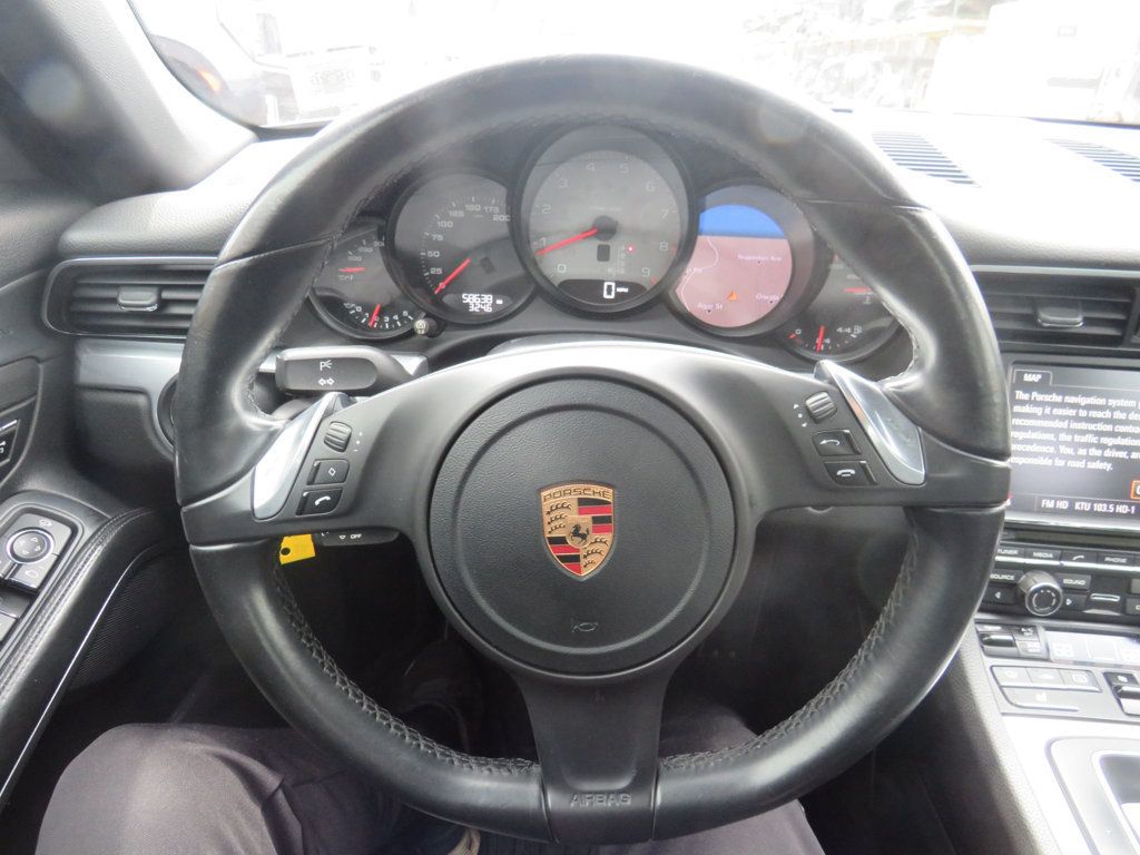 Porsche 911 photo 11