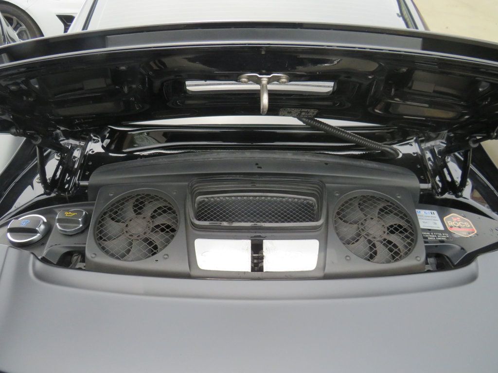 Porsche 911 photo 15