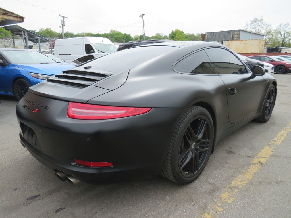Porsche 911 photo 5