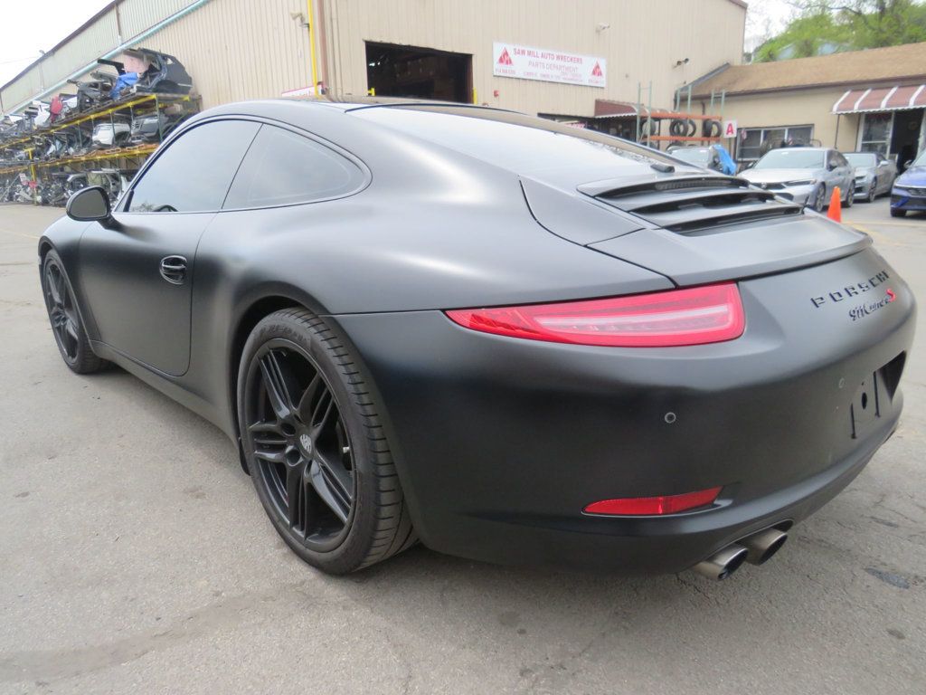 Porsche 911 photo 7