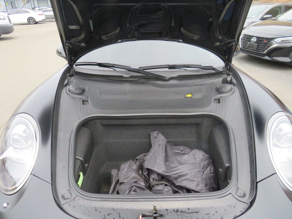 Porsche 911 photo 9