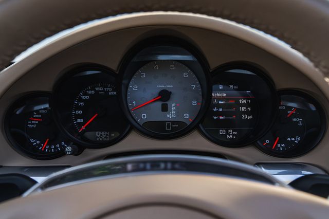 2012 Porsche 911 Carrera S - 22976516 - 17