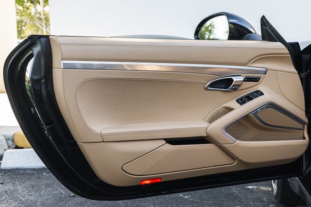 2012 Porsche 911 Carrera S - 22976516 - 23