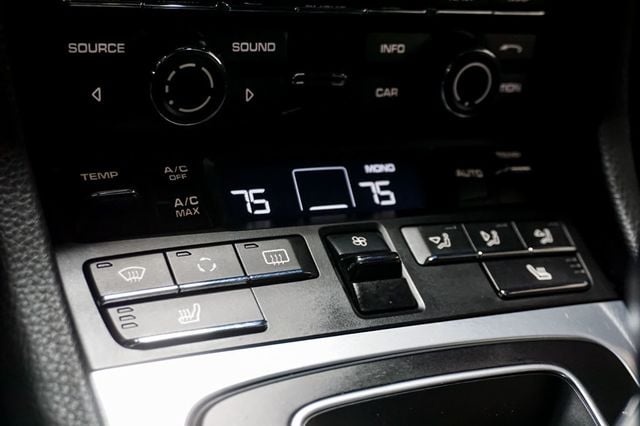 2012 Porsche 911 *Carrera S* *991* *Only 21k Miles* *1-Owner* - 22950397 - 23